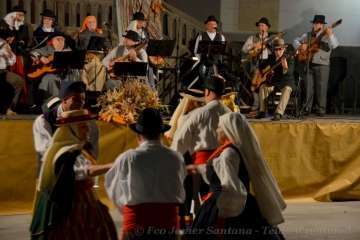 Centro y Anzar, de Telde, en el III Festival Folclórico Herencias (Foto Francisco Javier Santana)